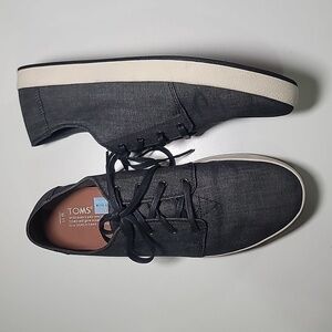 NWOT TOMS Charcoal Canvas Lace Up Sneakers